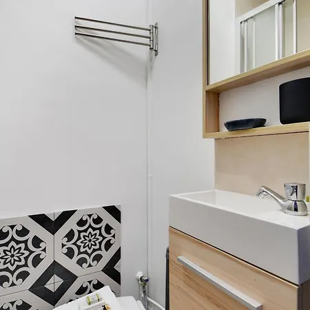 Charming Studio 1p Porte-dauphine-trocadero * Paříž